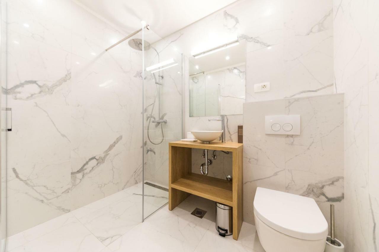 Glow Luxury Apartment With Terrace And Jacuzzi Split Exterior photo